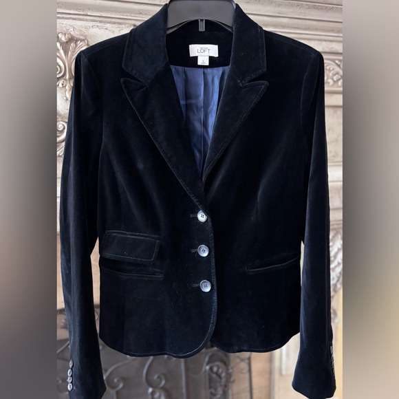 Black Velour Fitted Blazer Jacket Size 6 Ann Taylor Loft - Picture 1 of 10